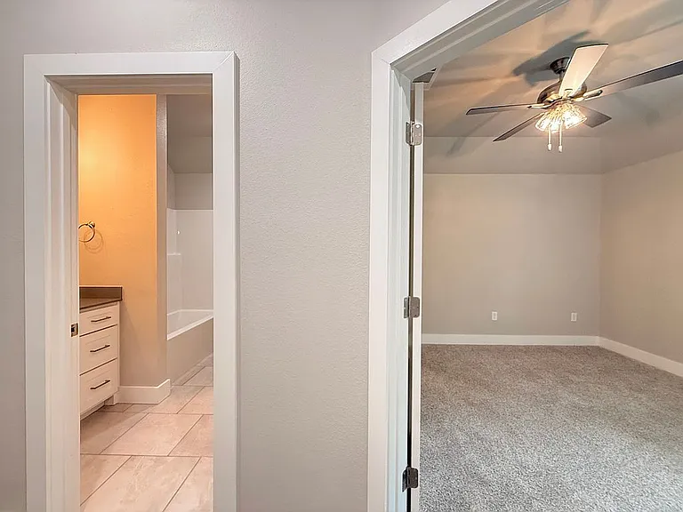 768